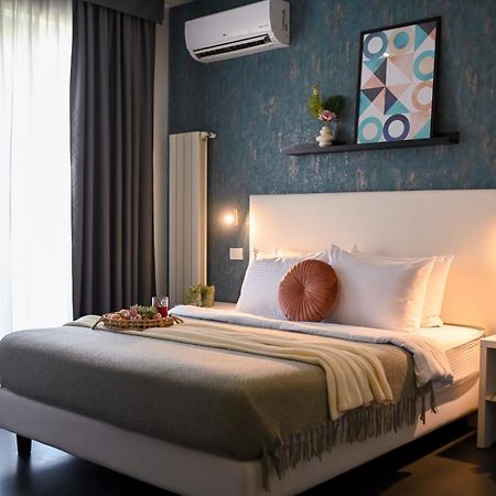 Urban Elegance - Stylish Central Accommodation Bukarest Eksteriør billede