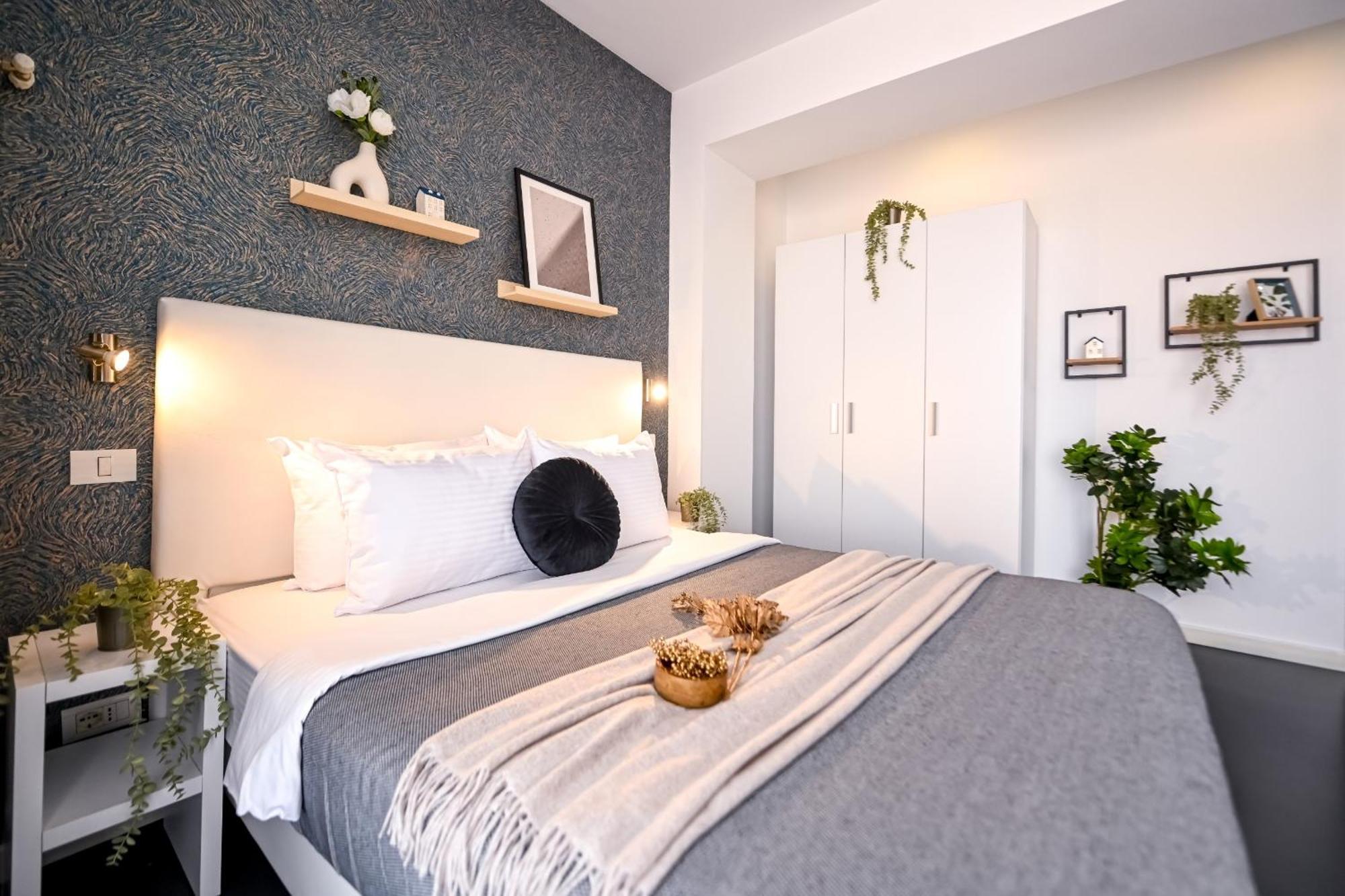 Urban Elegance - Stylish Central Accommodation Bukarest Eksteriør billede