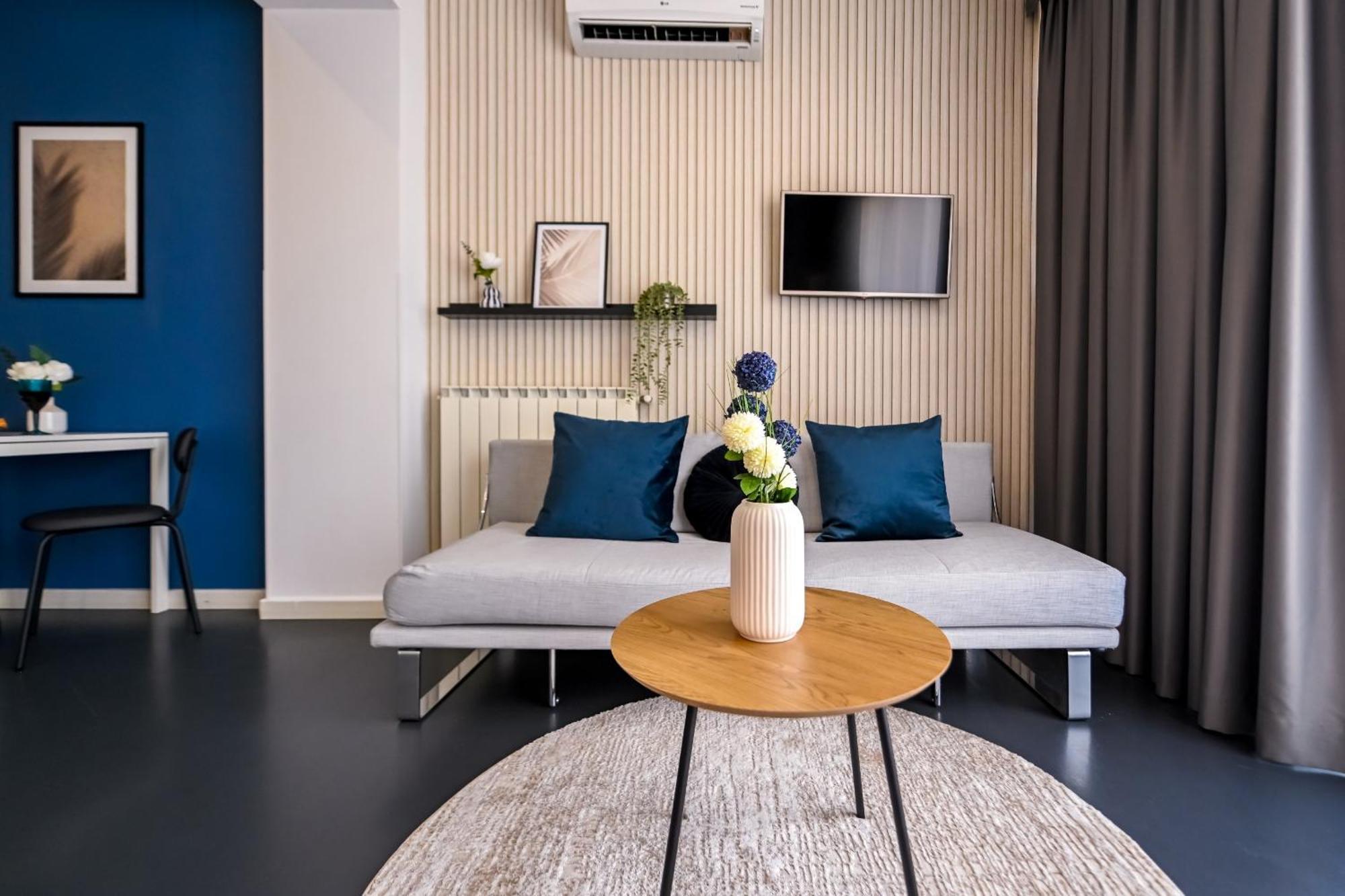 Urban Elegance - Stylish Central Accommodation Bukarest Værelse billede
