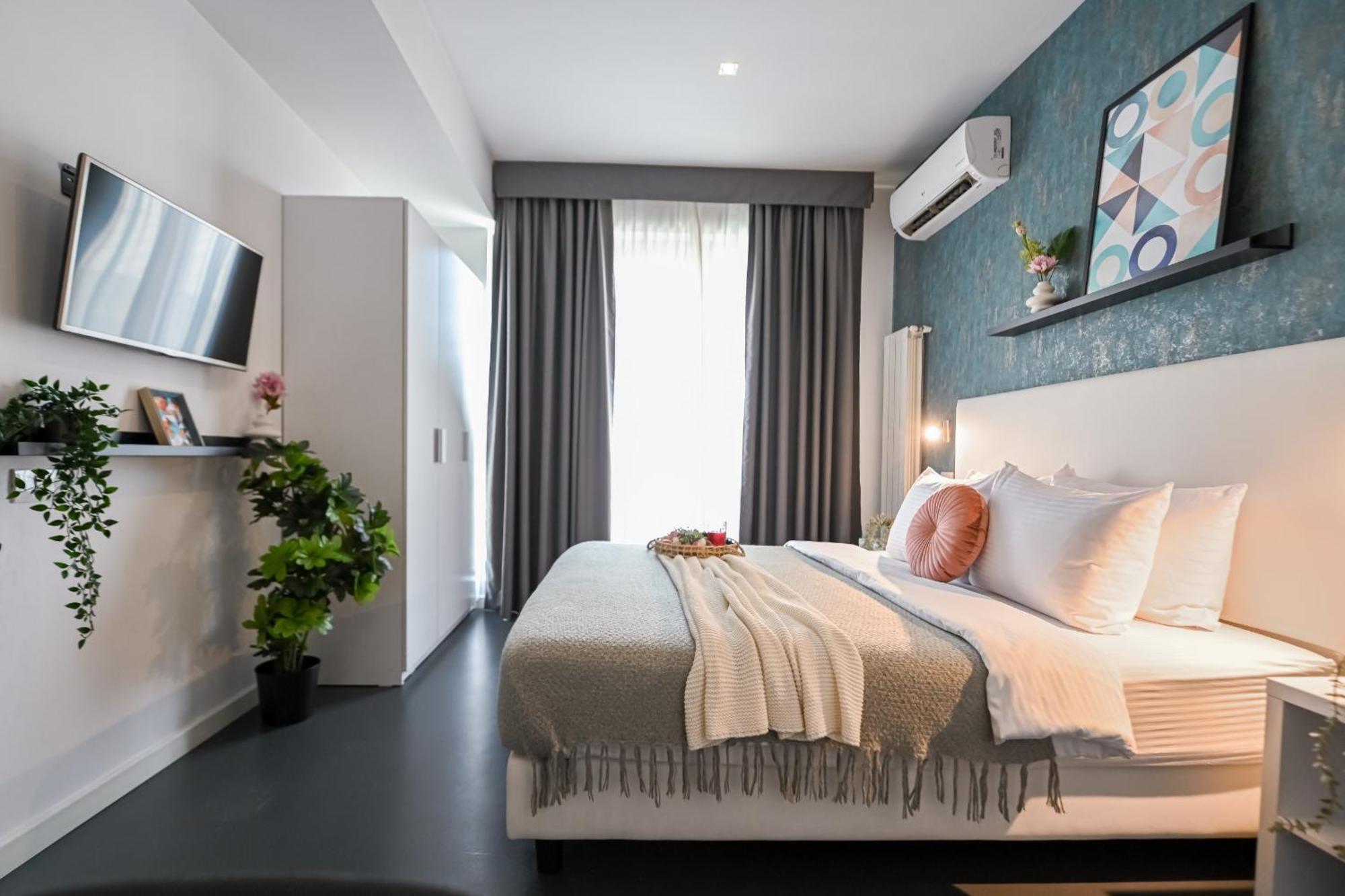 Urban Elegance - Stylish Central Accommodation Bukarest Værelse billede