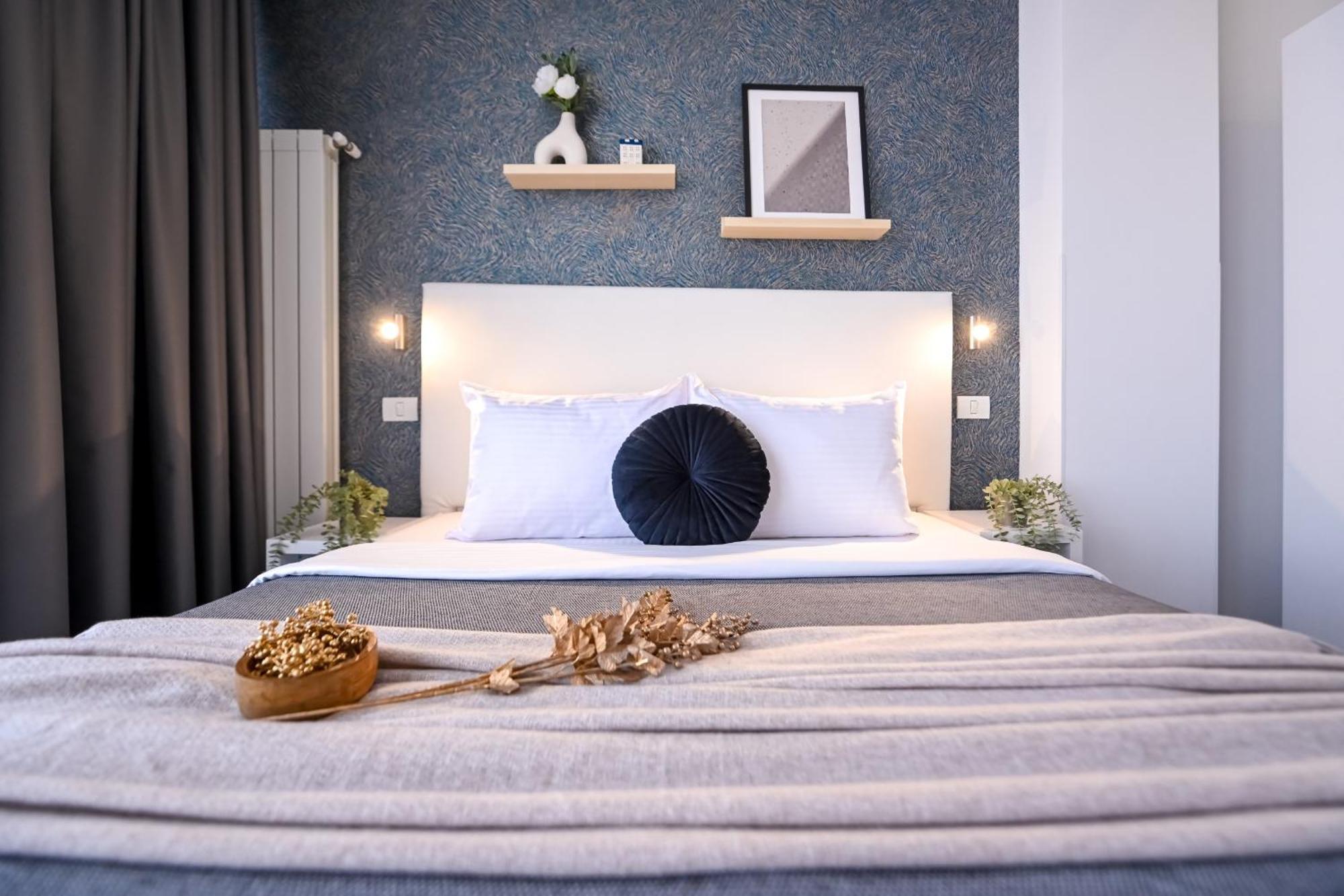 Urban Elegance - Stylish Central Accommodation Bukarest Værelse billede