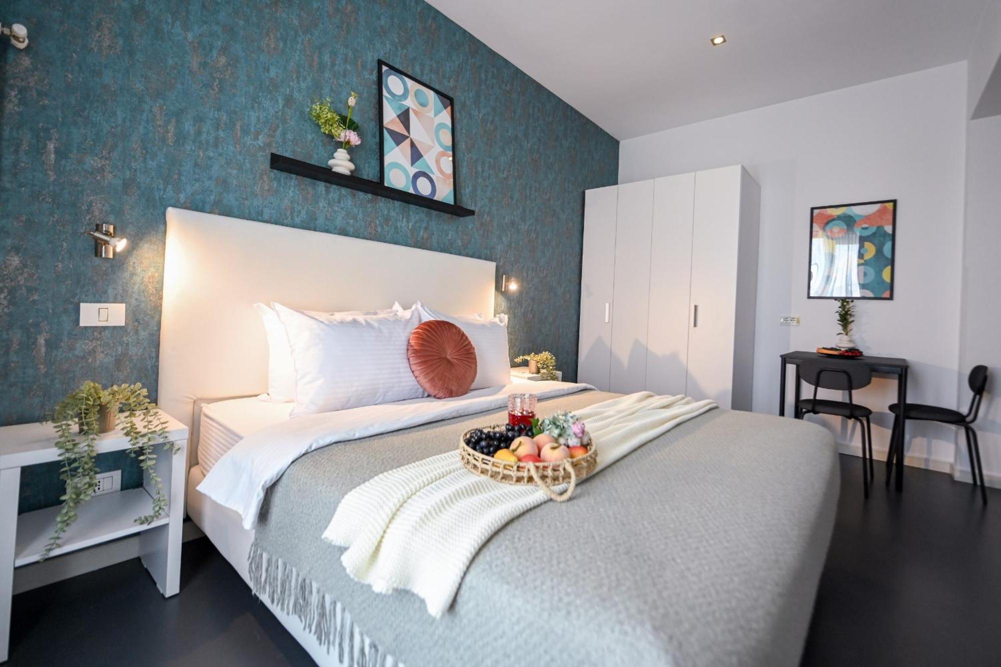 Urban Elegance - Stylish Central Accommodation Bukarest Værelse billede
